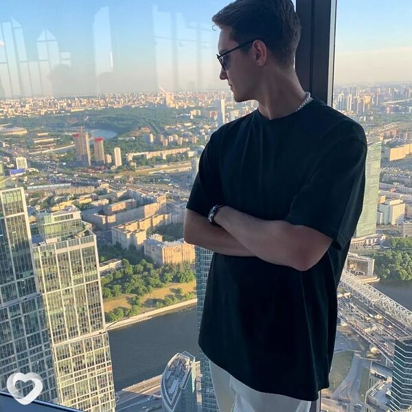 Максим, 23, Москве — анкета №643057