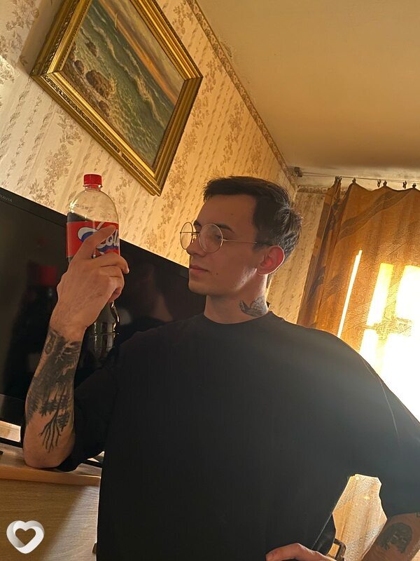 Александр, 25, Хабаровске — анкета №642389