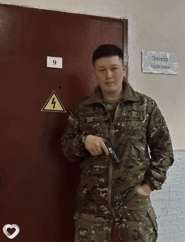 Елзат, 21, Астане — анкета №642559