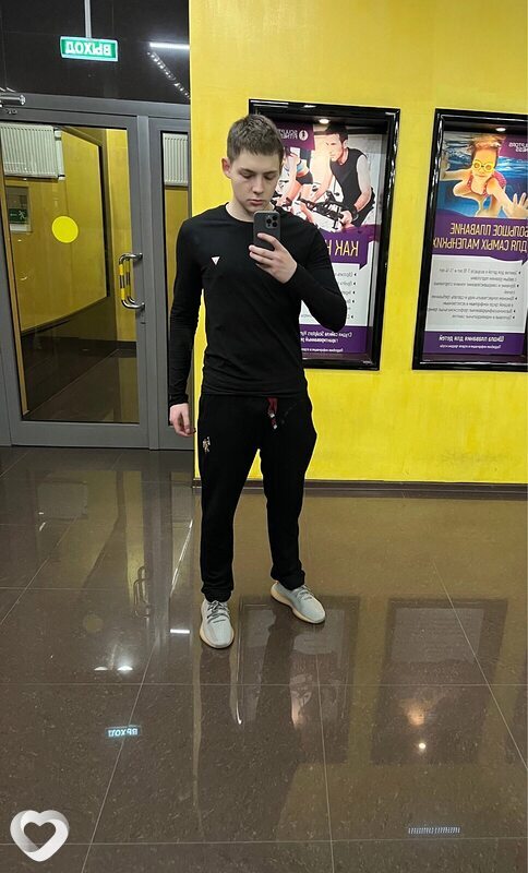 Андрей, 25, Бийске — анкета №642951