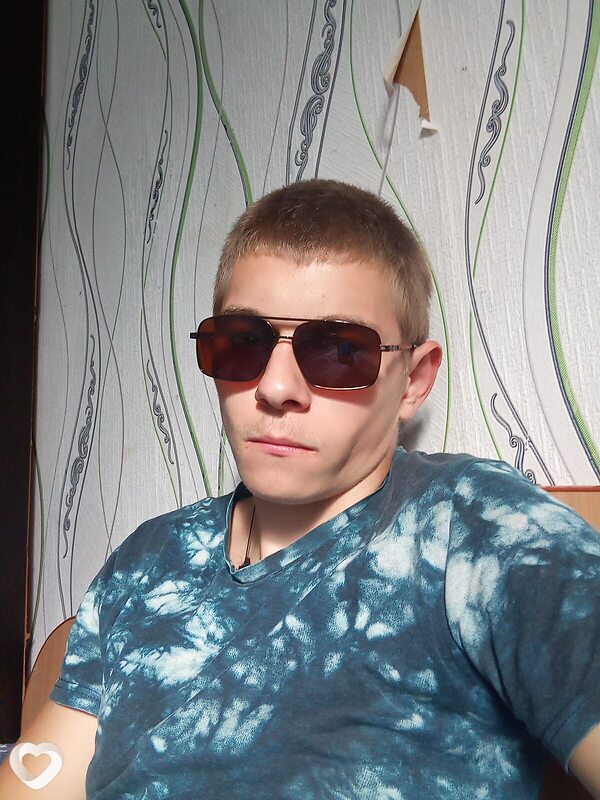 Нико, 21, Москве — анкета №643205