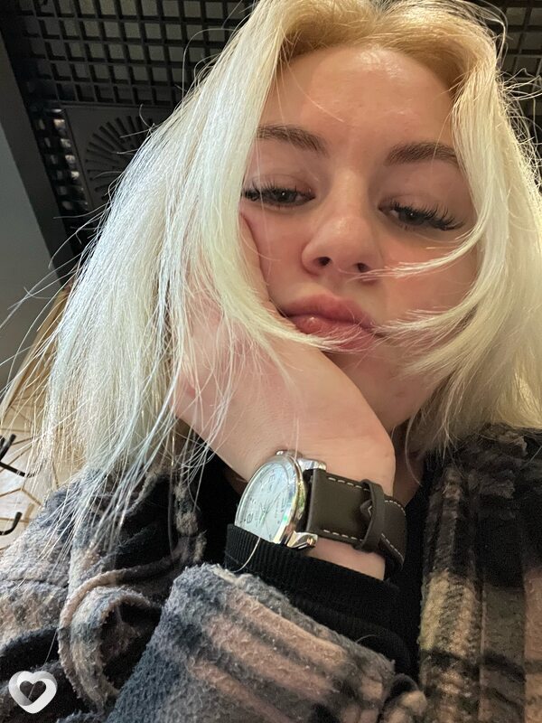 Катя, 22, Гомеле — анкета №643473