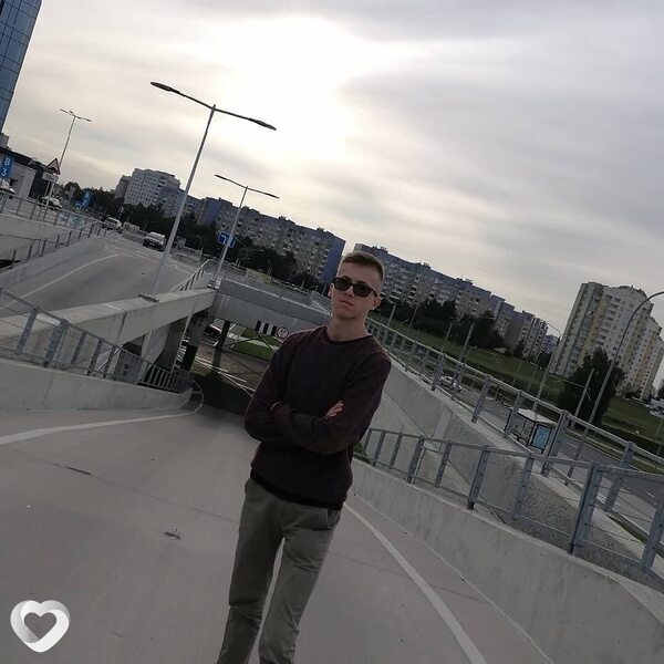 Олег, 21, Гродно — анкета №645663