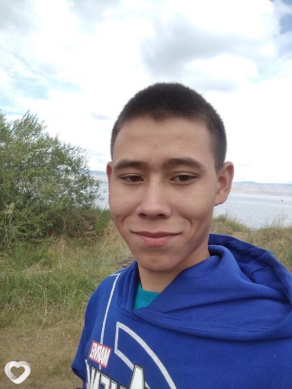 Александр, 23, Омске — анкета №646280