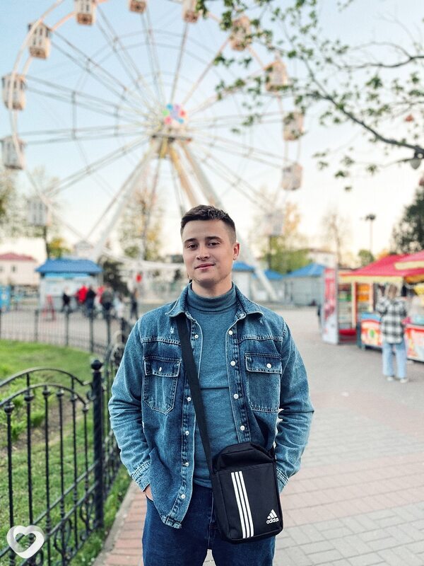 Вова, 27, Гомеле — анкета №647088