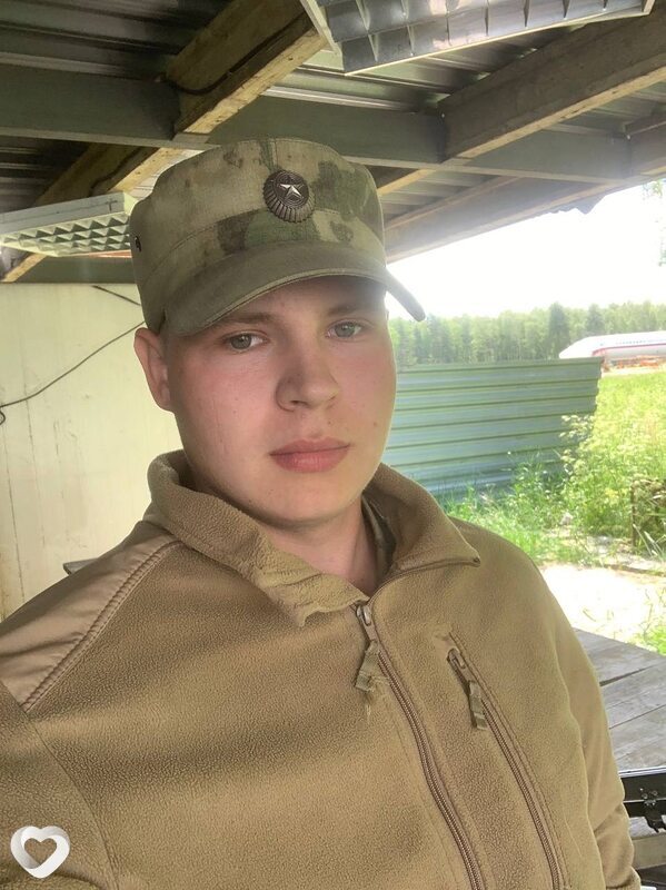 Валера, 21, Медвежьегорске — анкета №647546
