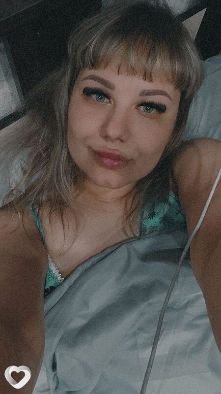 Алена, 25, Новокузнецке — анкета №647893