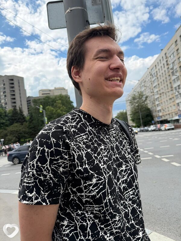 Дима, 21, Москве — анкета №648393