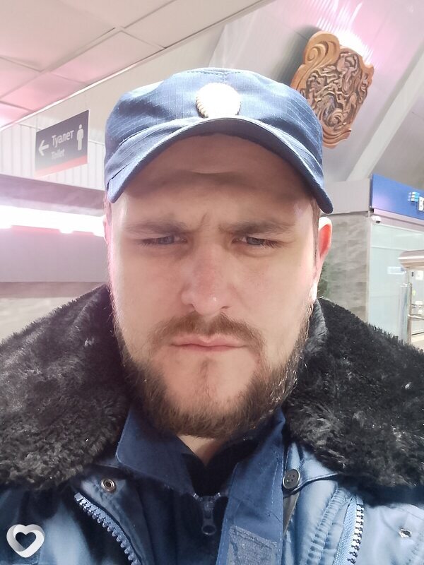 Антон, 29, Бийске — анкета №651436