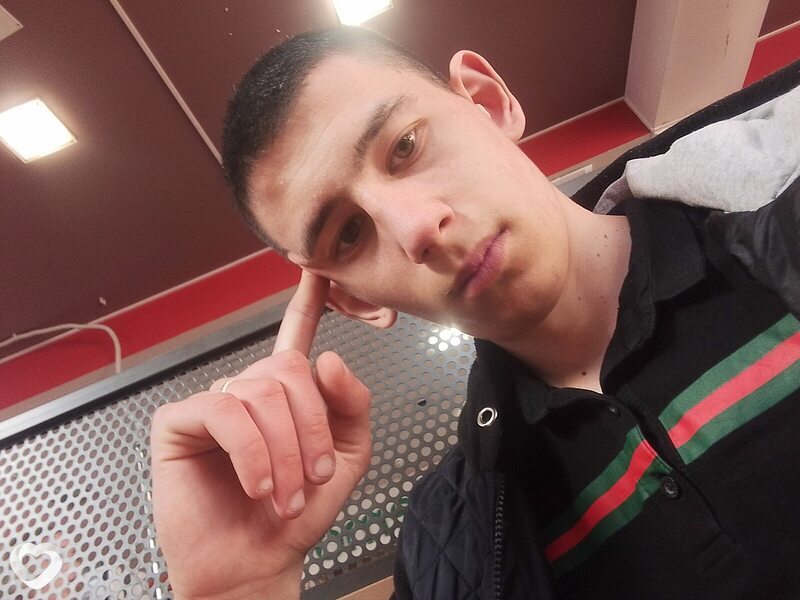 Максим, 23, Гукове — анкета №652660