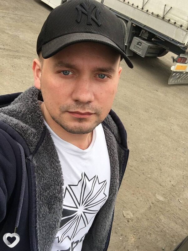 Михаил, Игра