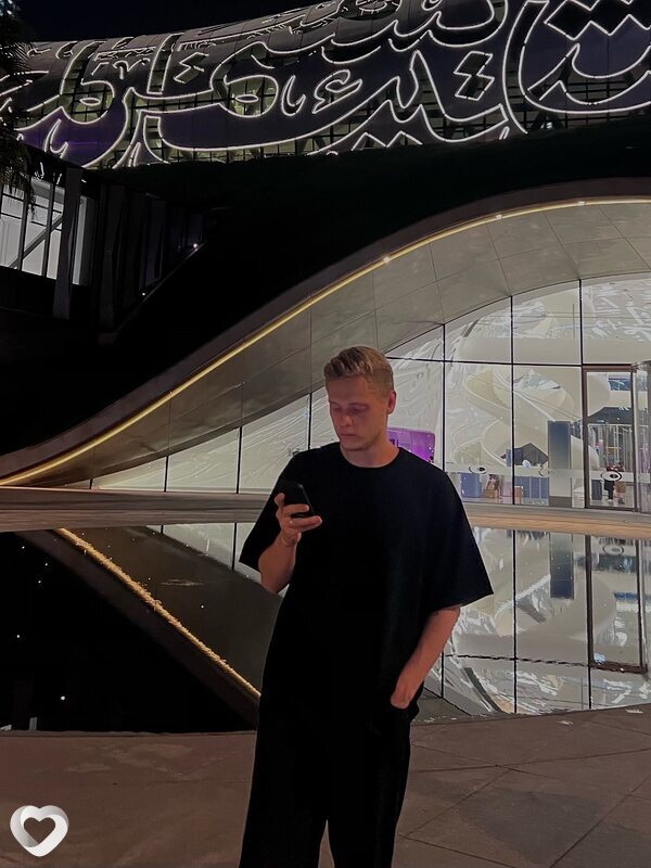 Макс, 32, Москве — анкета №2097056