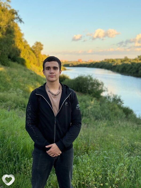 Влад, 20, Москве — анкета №656731