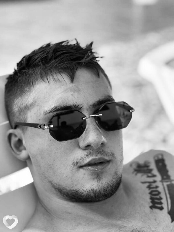 Даня, 24, Санкт-Петербурге — анкета №657385