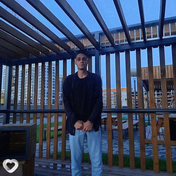 Миша, 28, Барнауле — анкета №658030