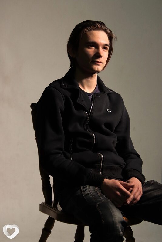 Данил, 23, Москве — анкета №659639