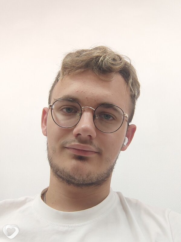 Артём, 21, Ростове-на-Дону — анкета №660539