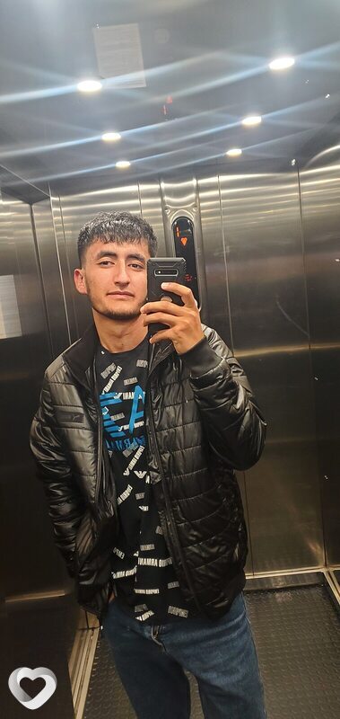 Алик, 24, Москве — анкета №661508