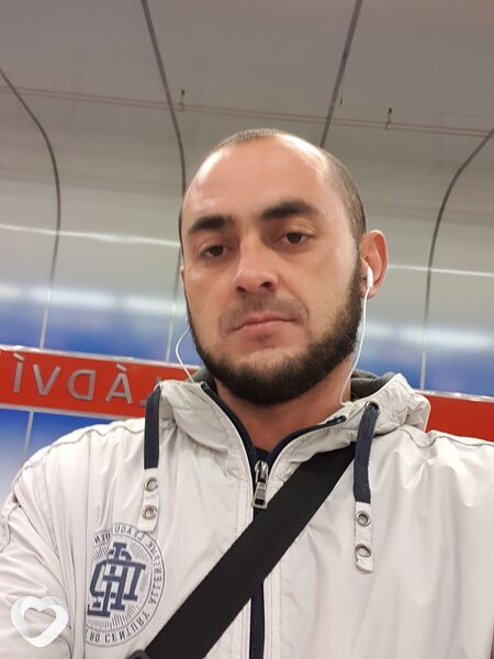 Roman, Прага