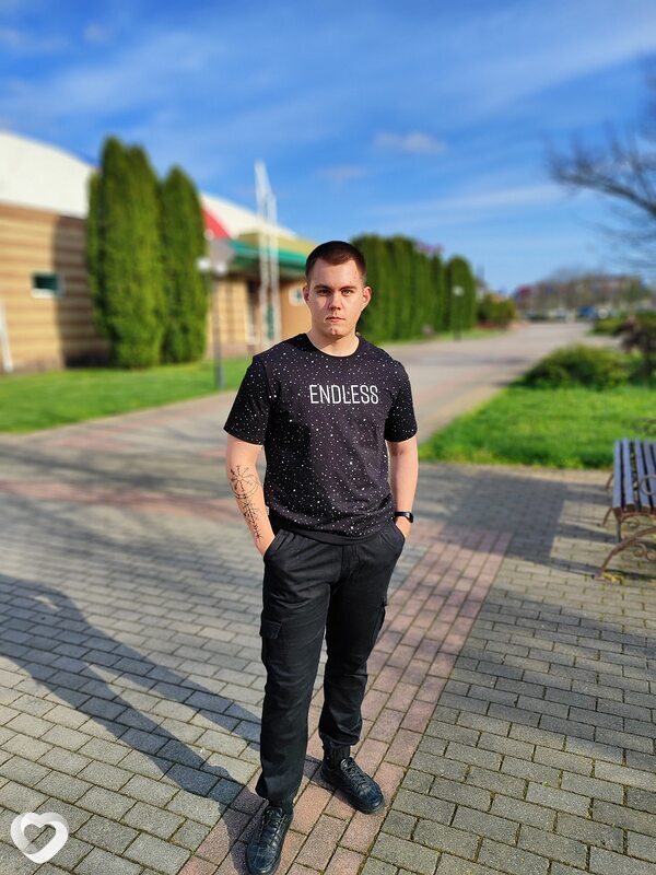 Сергей, 24, Ейске — анкета №663701