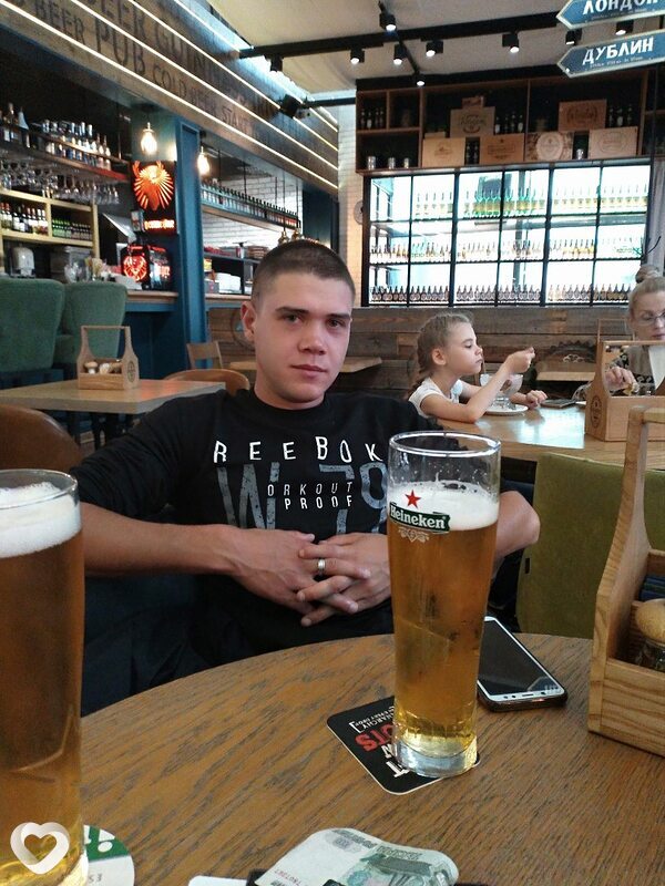 Анатолий, 26, Новом Уренгое — анкета №664126