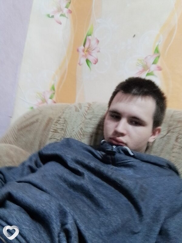 Роман, 21, Кирове — анкета №664379