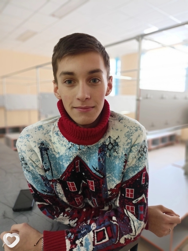 Влад, 21, Москве — анкета №664623