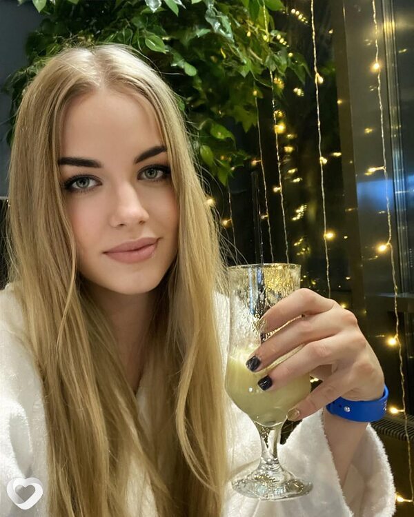 Анна, 22, Новом Уренгое — анкета №665335