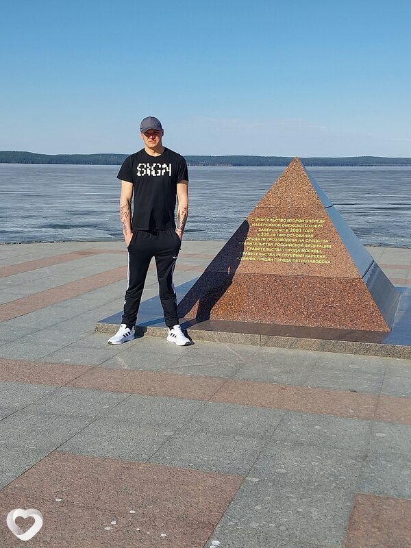 Олег, 31, Москве — анкета №666059