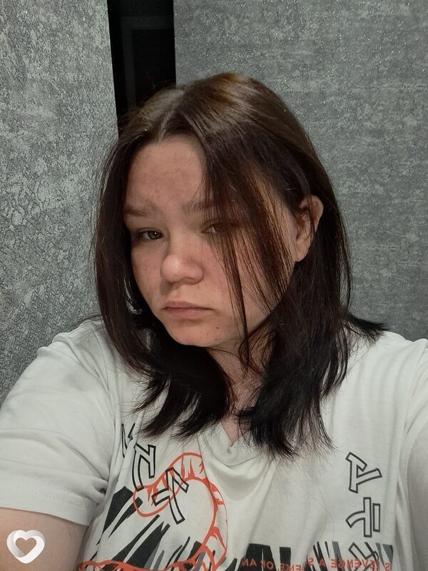Карина, 20, Томске — анкета №666258