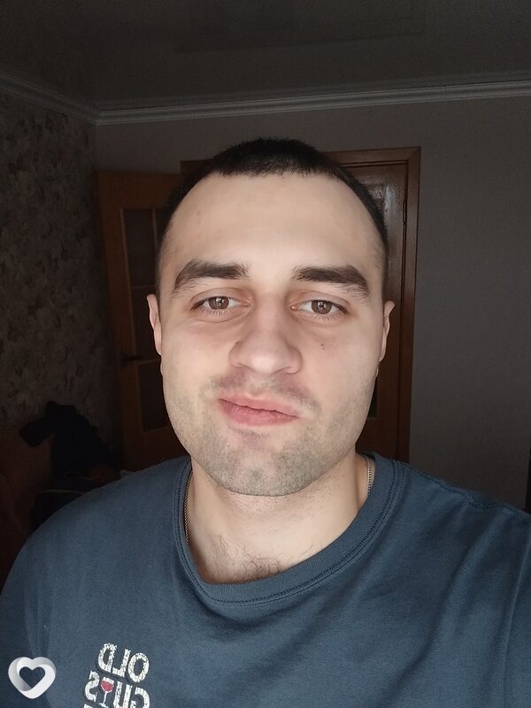 Эдуард, 26, Барановичах — анкета №666579