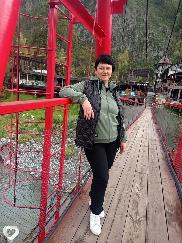 Олеся, 45, Бийске — анкета №666825