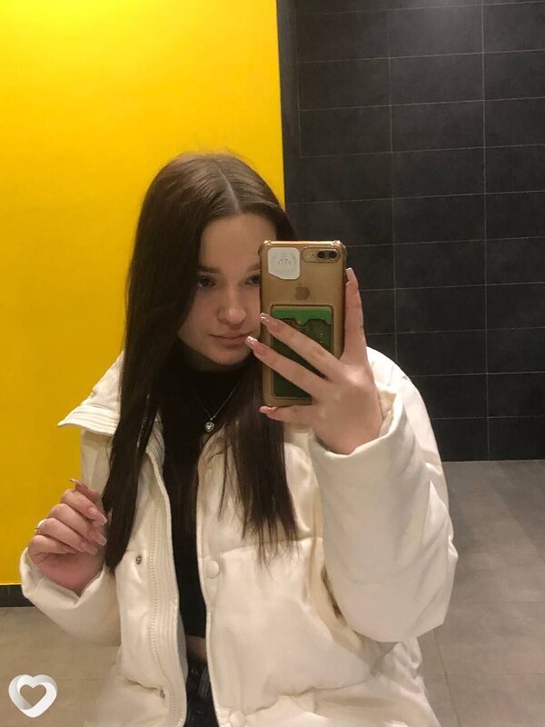 Ксения, 22, Новосибирске — анкета №668330
