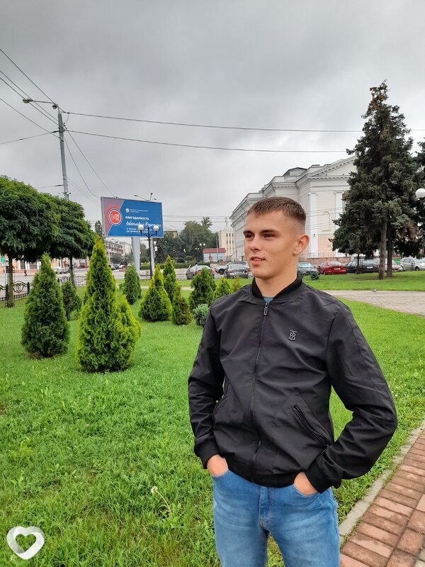 Евгений, 23, Речице — анкета №670857