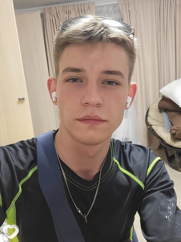 Александр, 29, Ачинске — анкета №671419