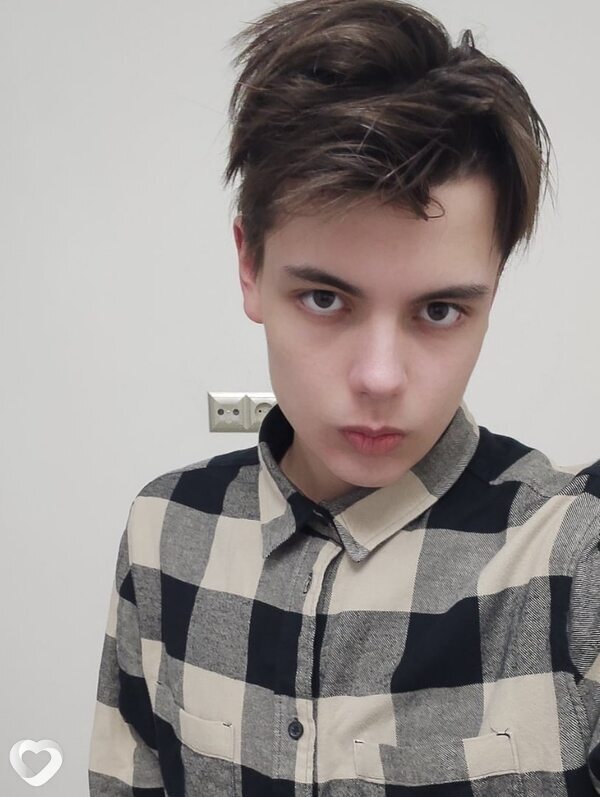Паша, 21, Москве — анкета №671444
