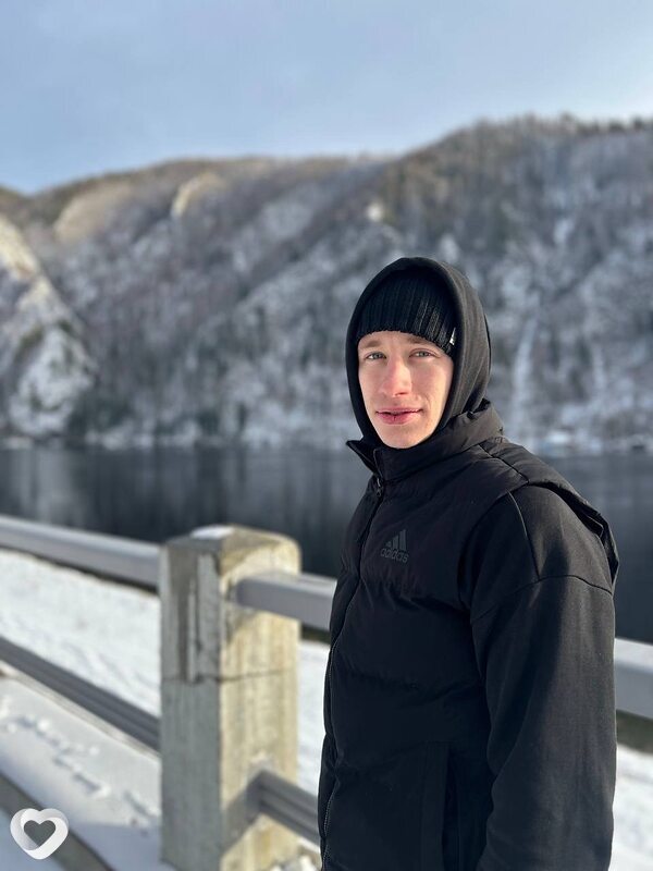 Александр, 32, Красном Луче — анкета №672750
