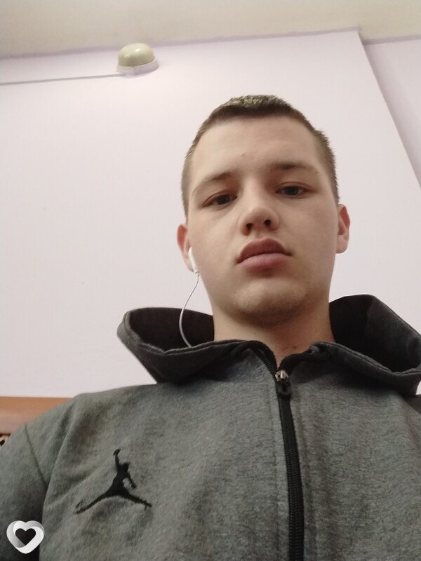 Иван, 22, Москве — анкета №674599