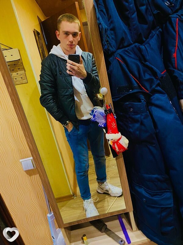 Александр, 24, Миллерове — анкета №674788