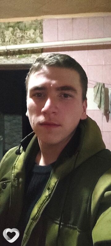 Илья, 23, Краснодаре — анкета №675734