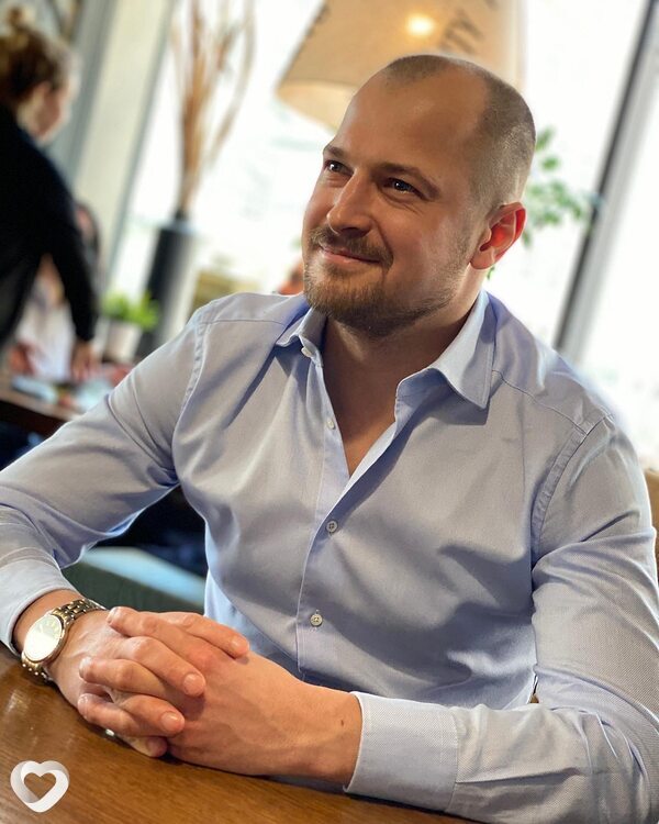 Олег, 37, Новоалтайске — анкета №676716