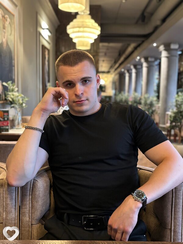 Андрей, 24, Брянске — анкета №677874