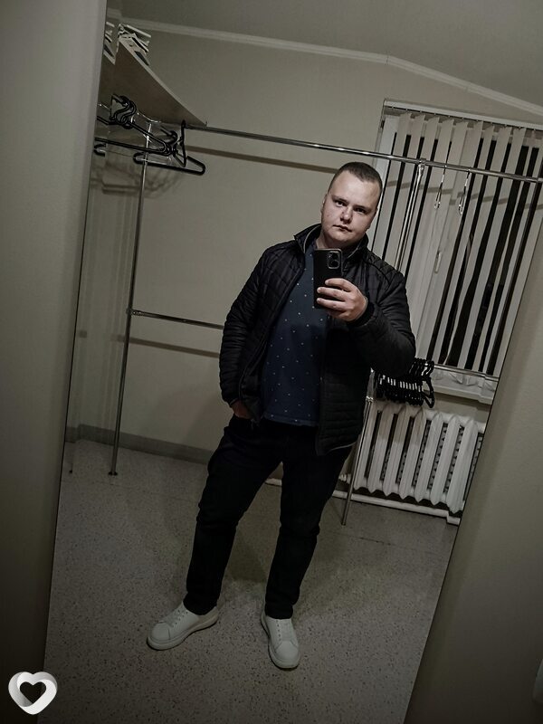Павел, 21, Столине — анкета №678439