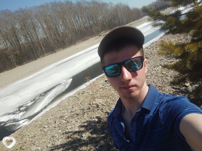 Артём, 24, Благовещенске — анкета №678730