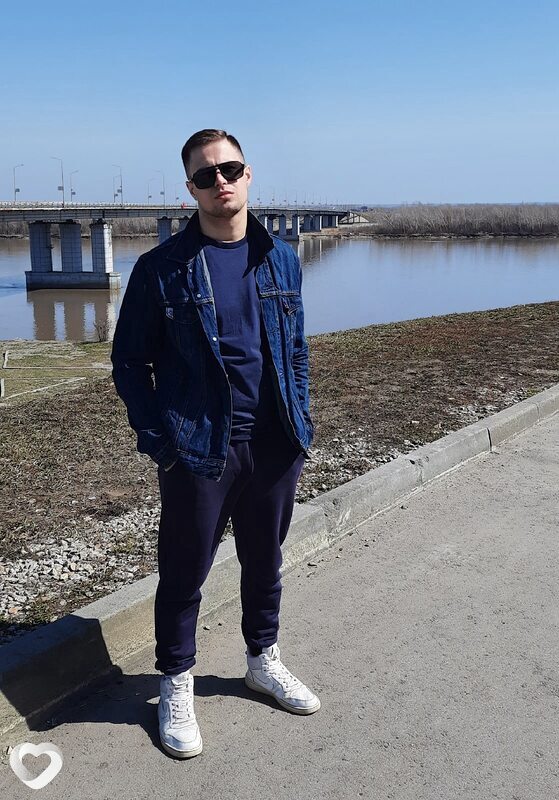 Толя, 30, Барнауле — анкета №678915