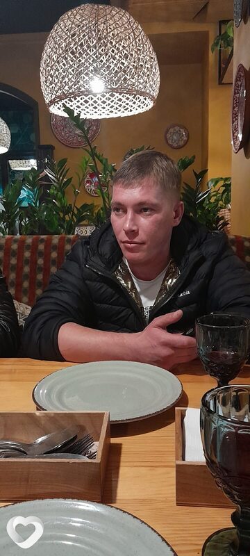 Олег, 31, Донецке — анкета №679957