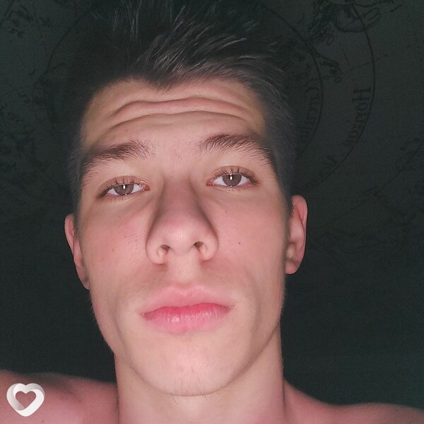 Лёня, 21, Екатеринбурге — анкета №681663