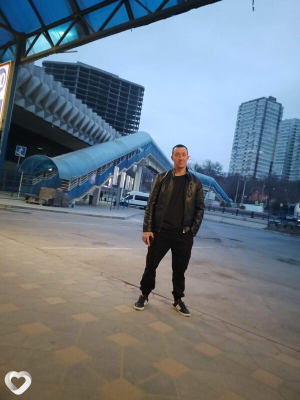 Дмитрий, 37, Белогорске — анкета №682155