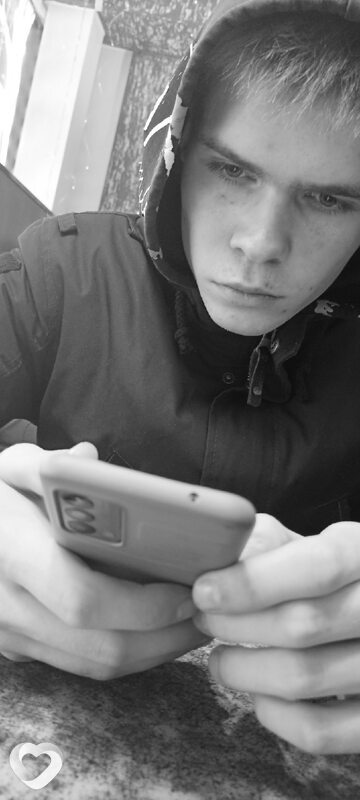 Илья, 21, Москве — анкета №683268