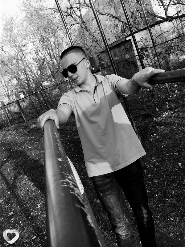 Иван, 21, Москве — анкета №684082